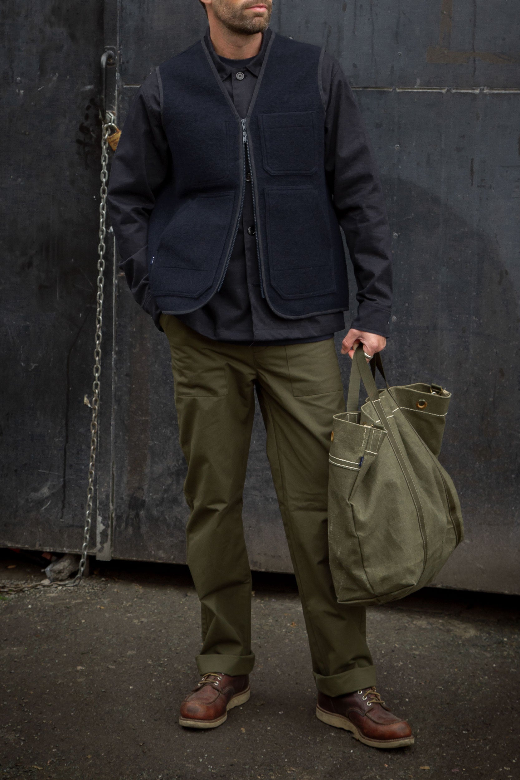 Wool & Check V Vest Navy