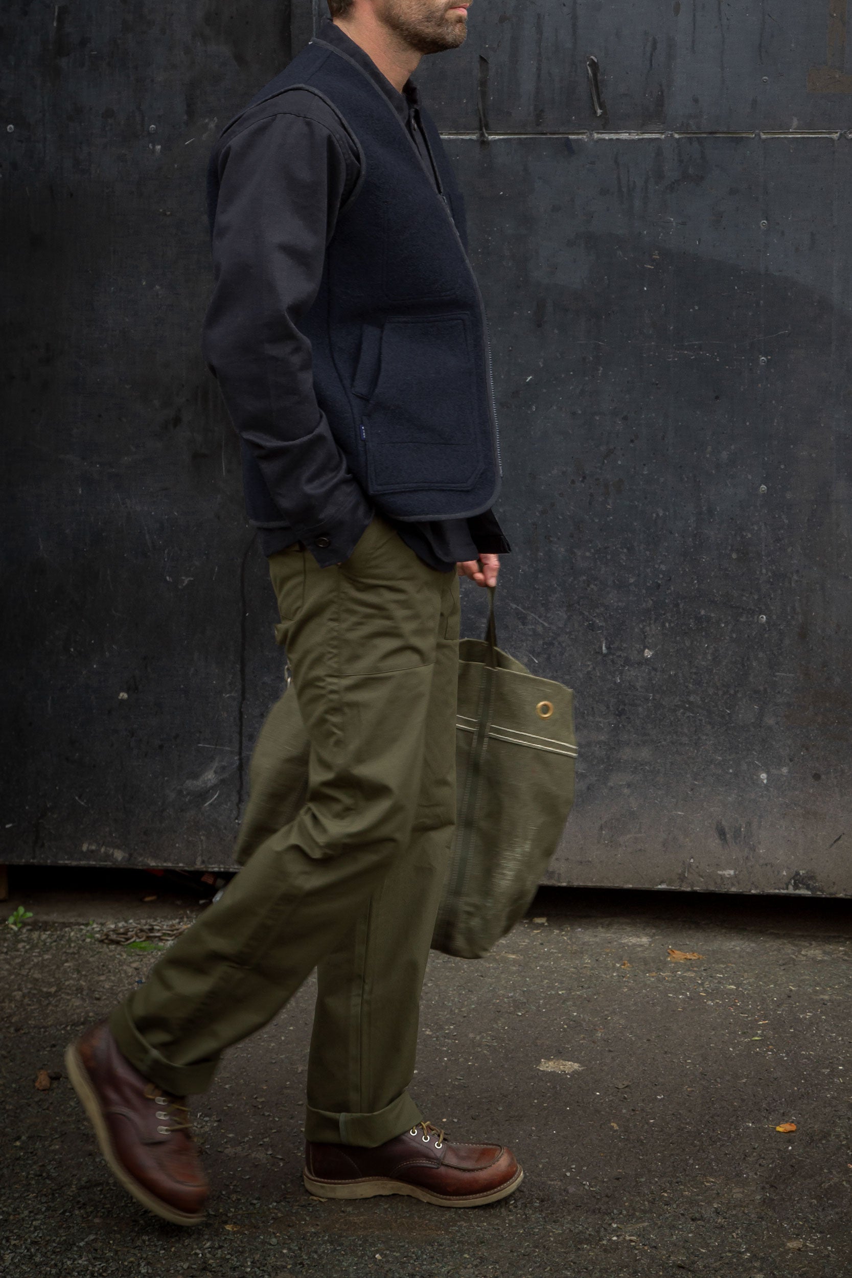 Wool & Check V Vest Navy