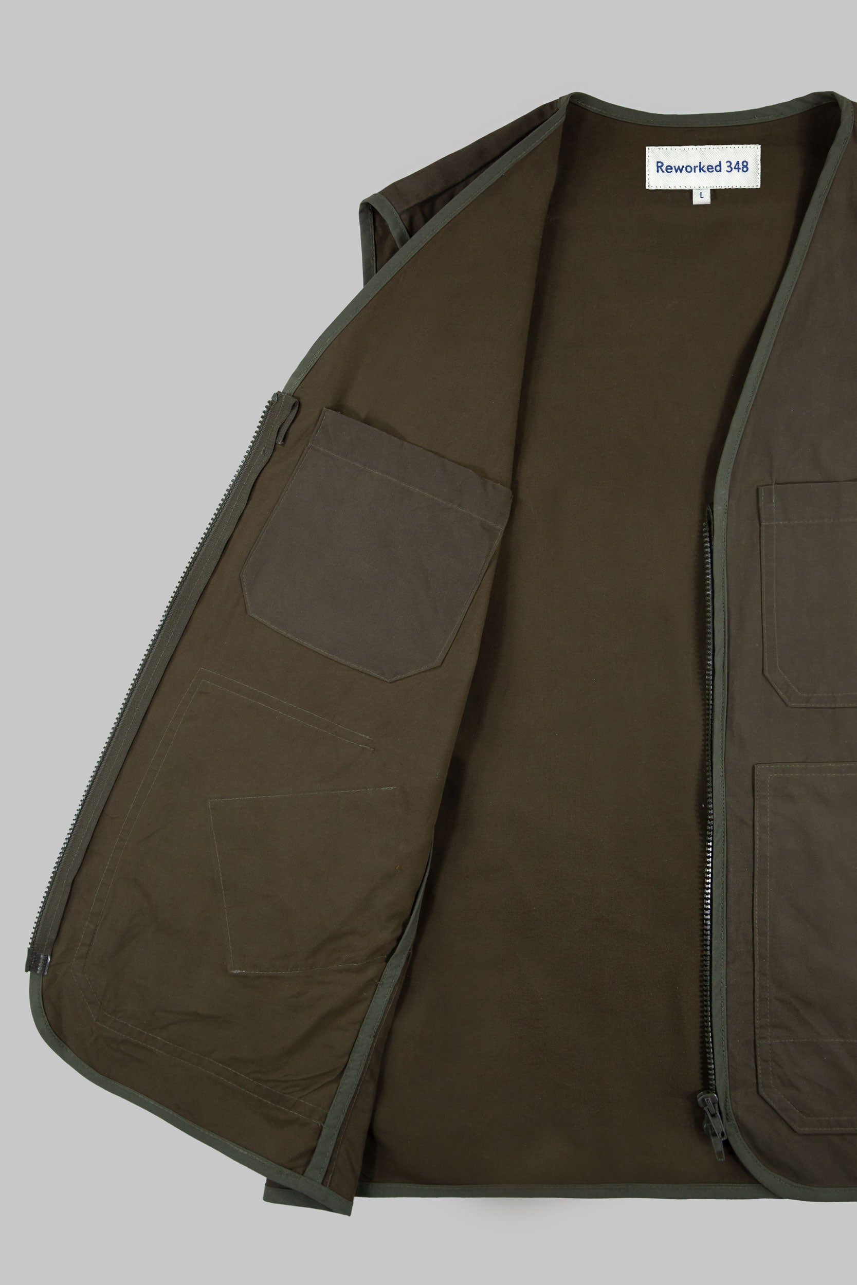 Micro Canvas Dry Wax V Vest Khaki